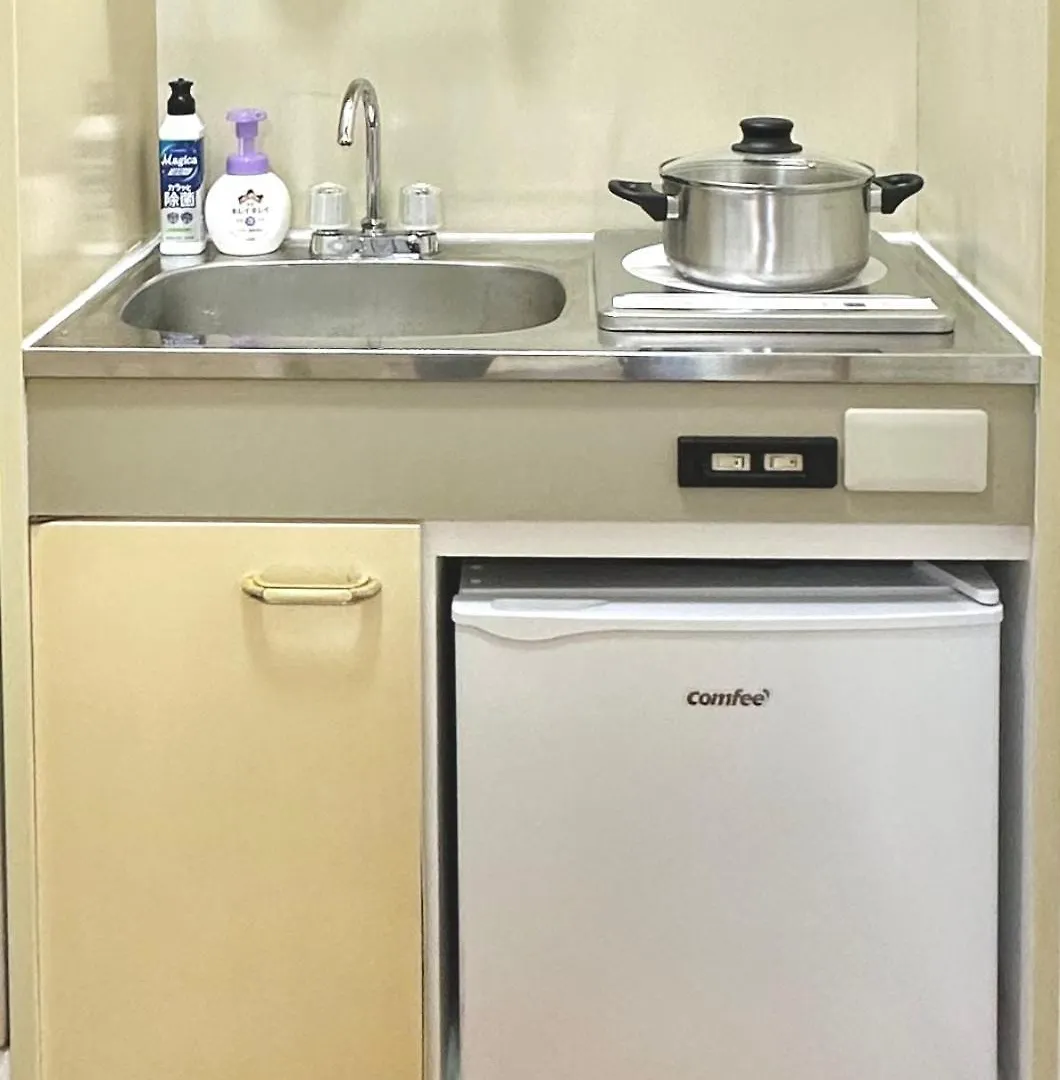 103号室花園町駅と萩之茶屋駅各2分ベット2台専用バスルーム付きアクセス抜群 Apartman Oszaka